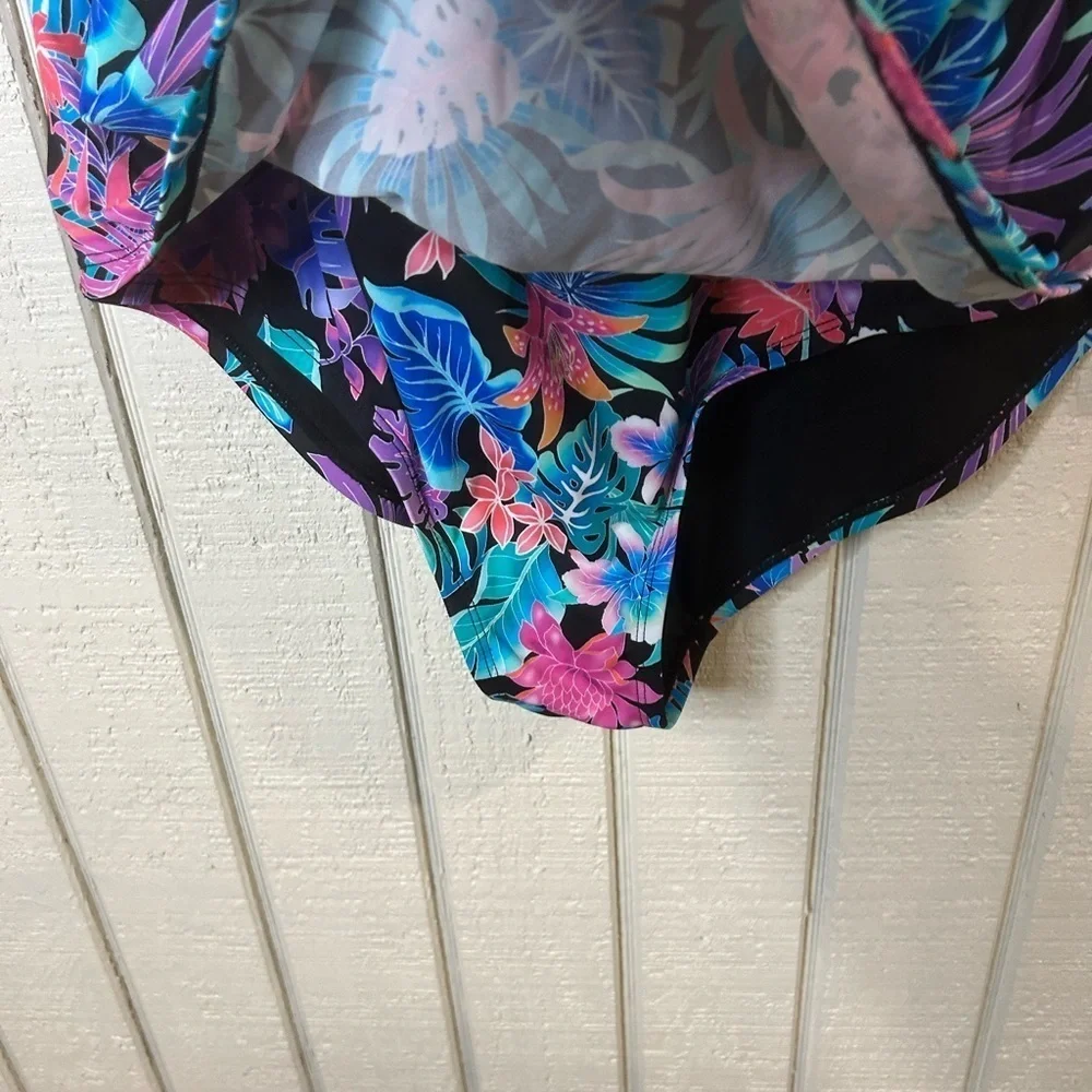 Swimsuits For All Sarong Front Swimsuit, size 22.